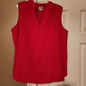 Anne Klein v-neck sleeveless top, with slit sides, never worn but no tags, XL